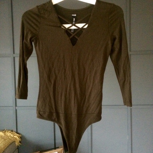 Lord & Taylor Tops - Lord and Taylor criss cross bodysuit NWOT XS